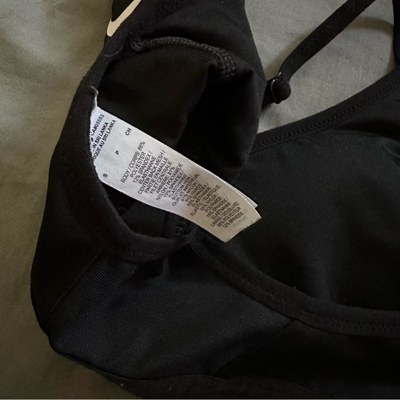 Nike Sports Bra - Picture 3 of 5